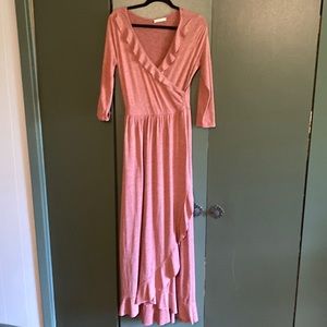 Beautiful dusty rose maxi dress🌹